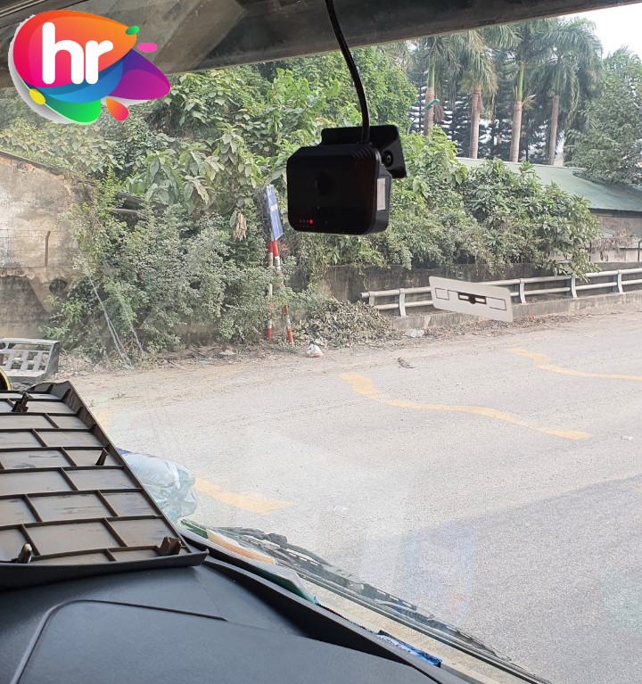 Camera tích hợp giám sát